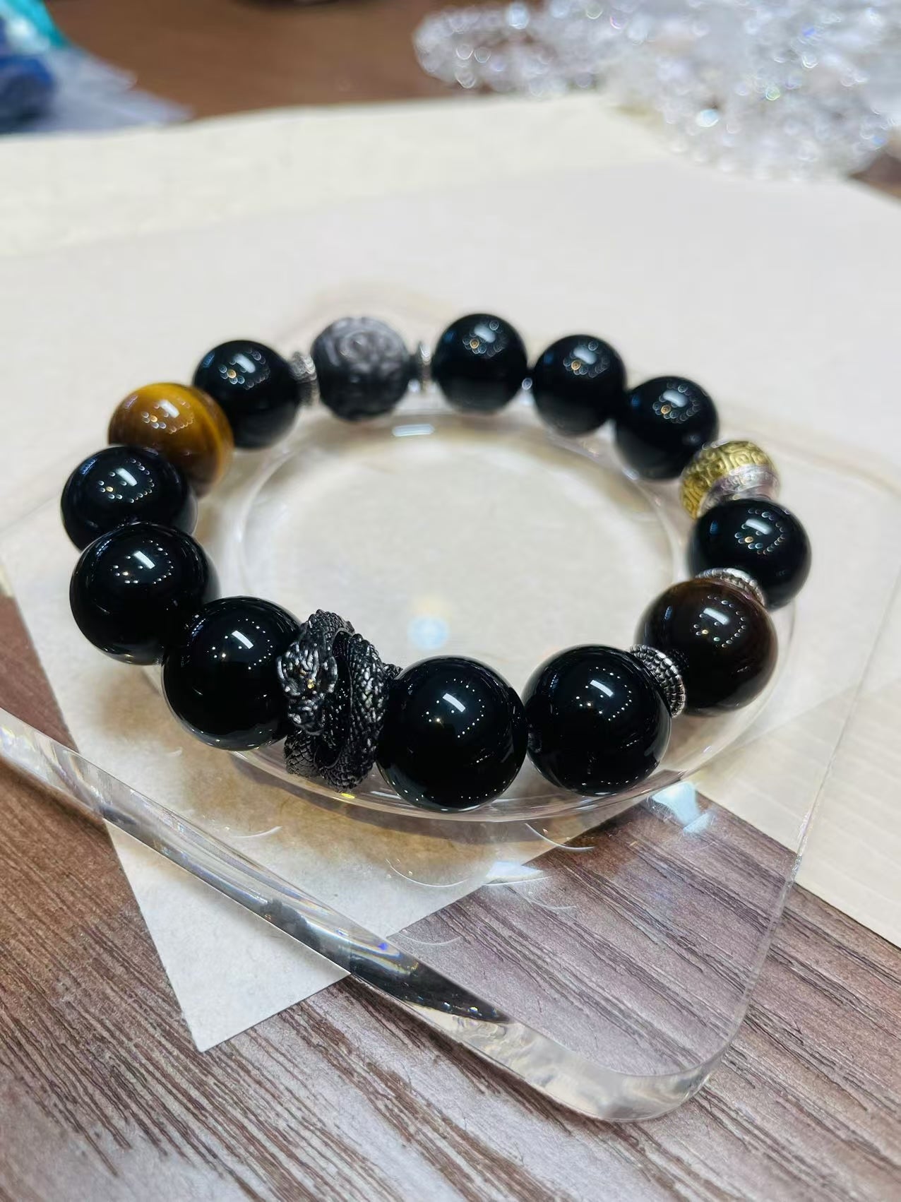Bracele