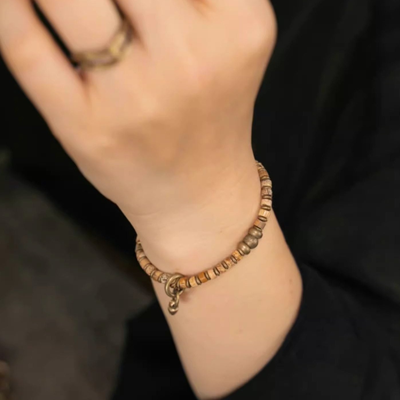 NATURAL CRYSTAL BRACELET