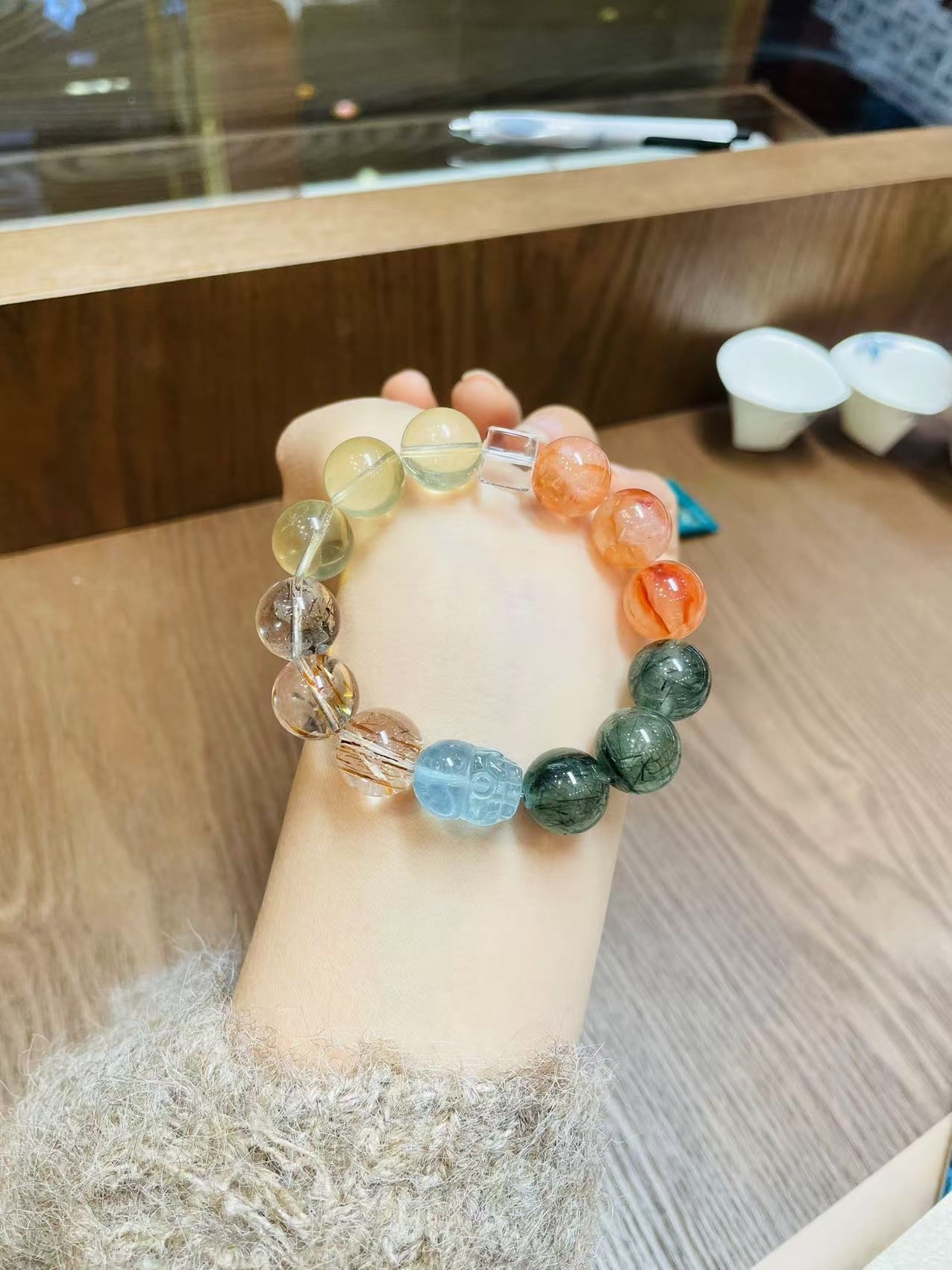Bracele