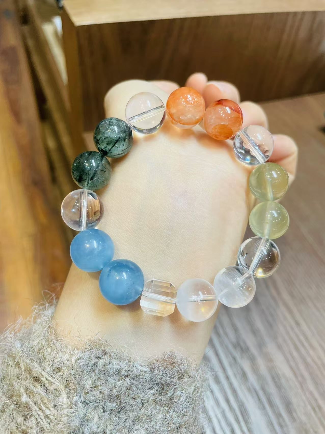 Bracele